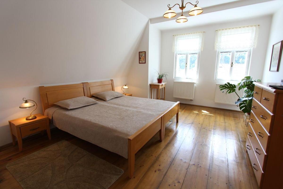 Penzion Jelen Vranov nad Dyjí Extérieur photo