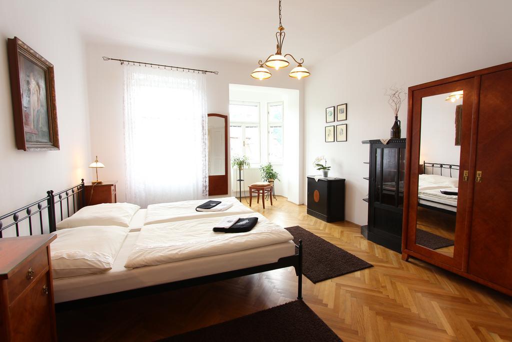 Penzion Jelen Vranov nad Dyjí Chambre photo