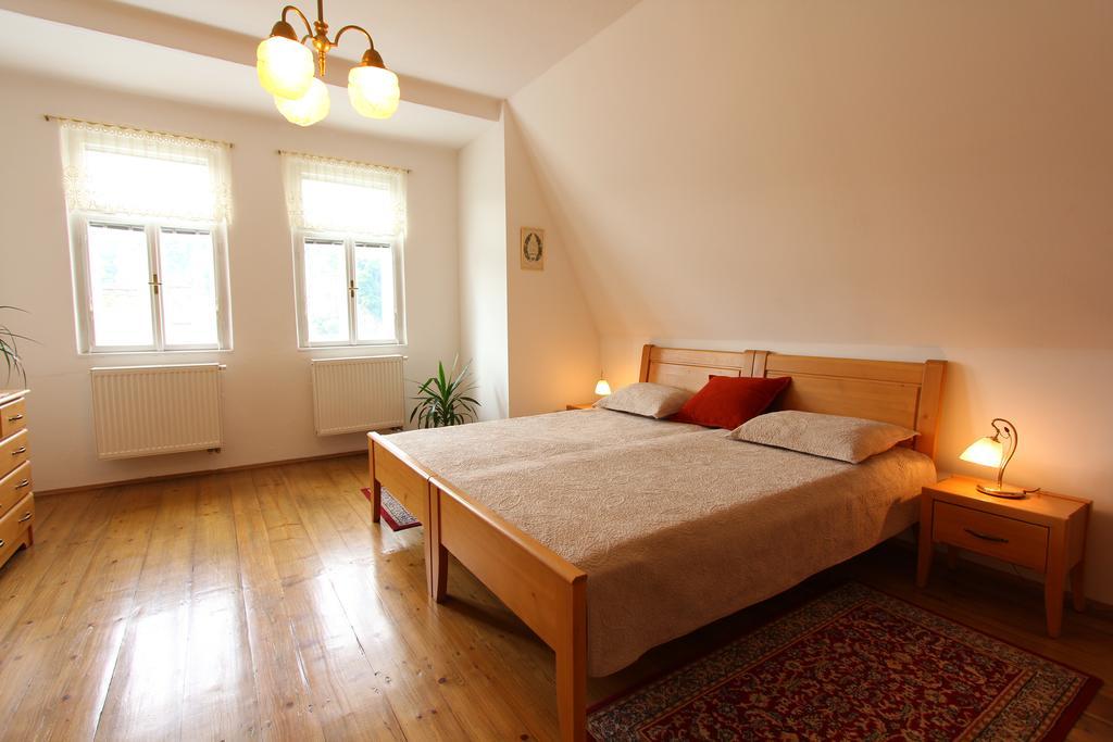 Penzion Jelen Vranov nad Dyjí Chambre photo