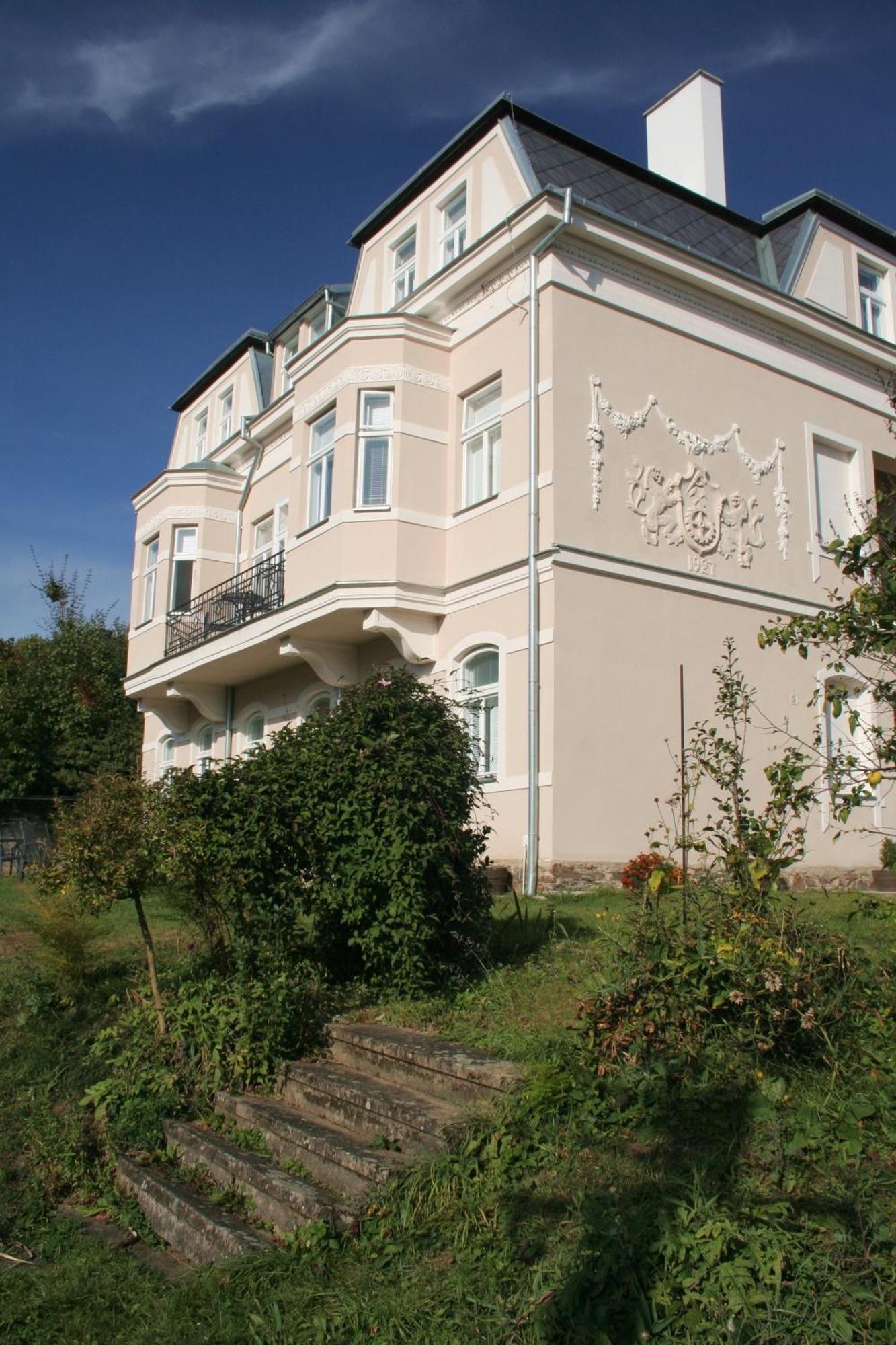 Penzion Jelen Vranov nad Dyjí Extérieur photo