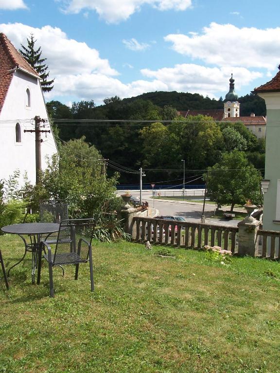 Penzion Jelen Vranov nad Dyjí Extérieur photo