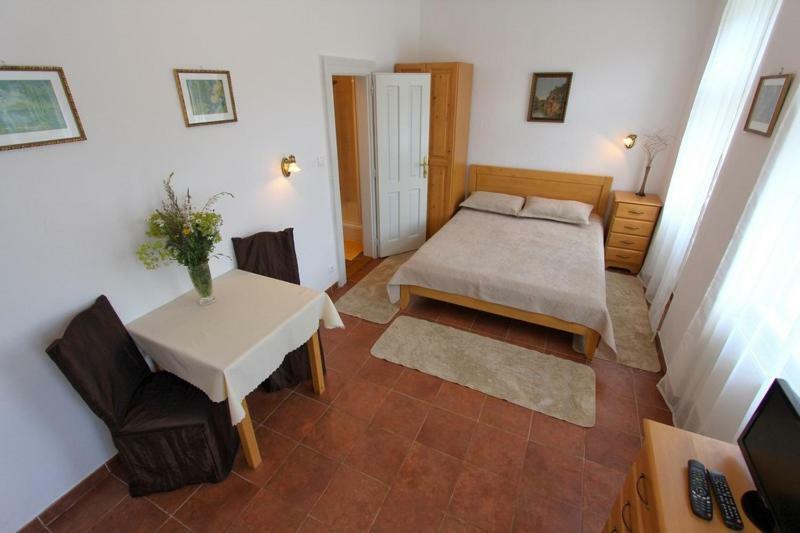 Penzion Jelen Vranov nad Dyjí Extérieur photo